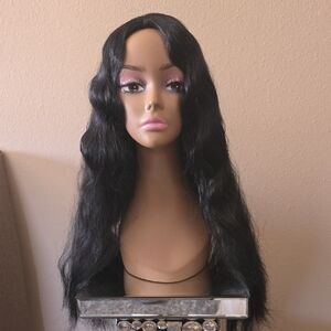 Elegant Black Wavy Hair Wig